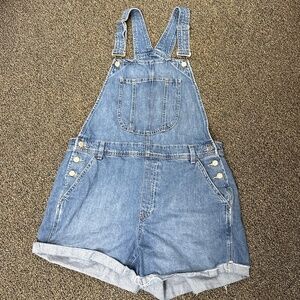 GAP denim short overalls - Sz L